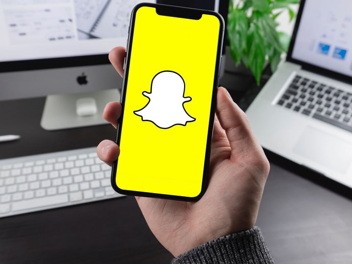 agregar a alguien a una historia privada ya creada en Snapchat